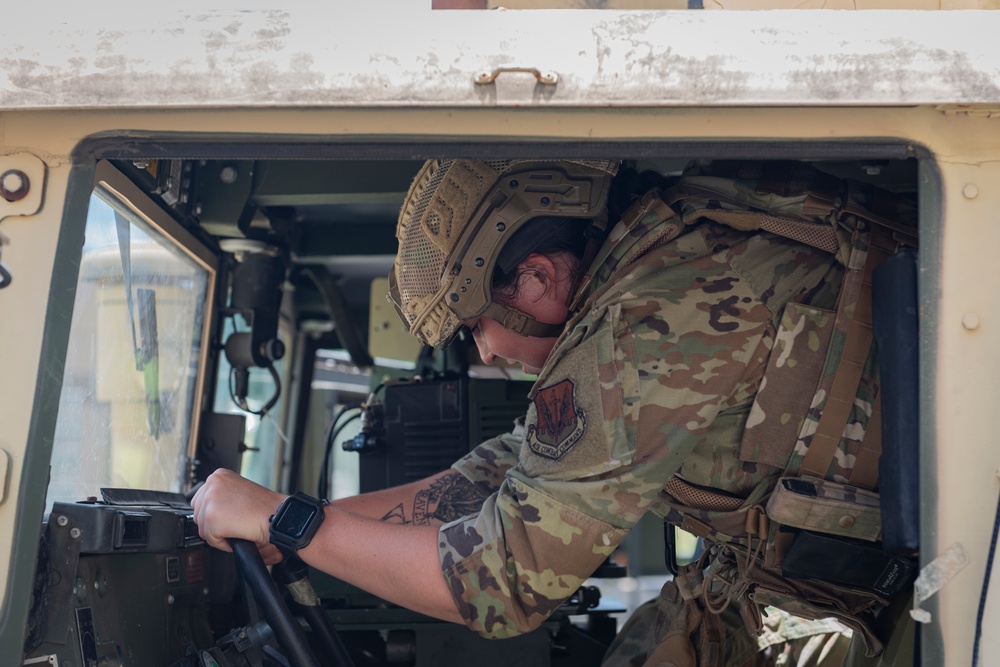 Team Moody tests female body armor