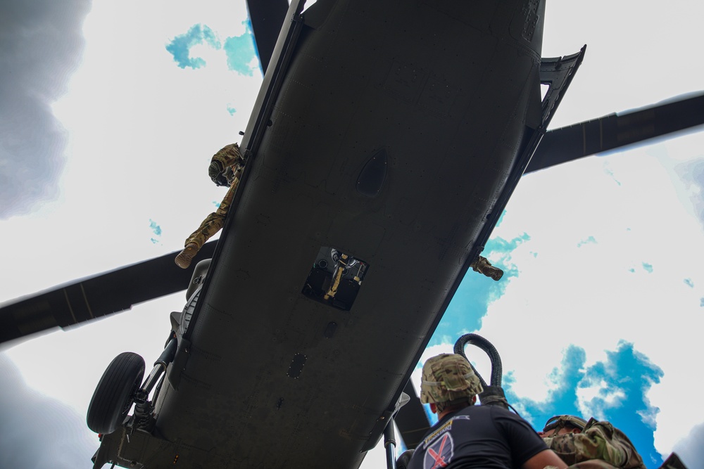 10th CAB Shines During Air Assault School Course