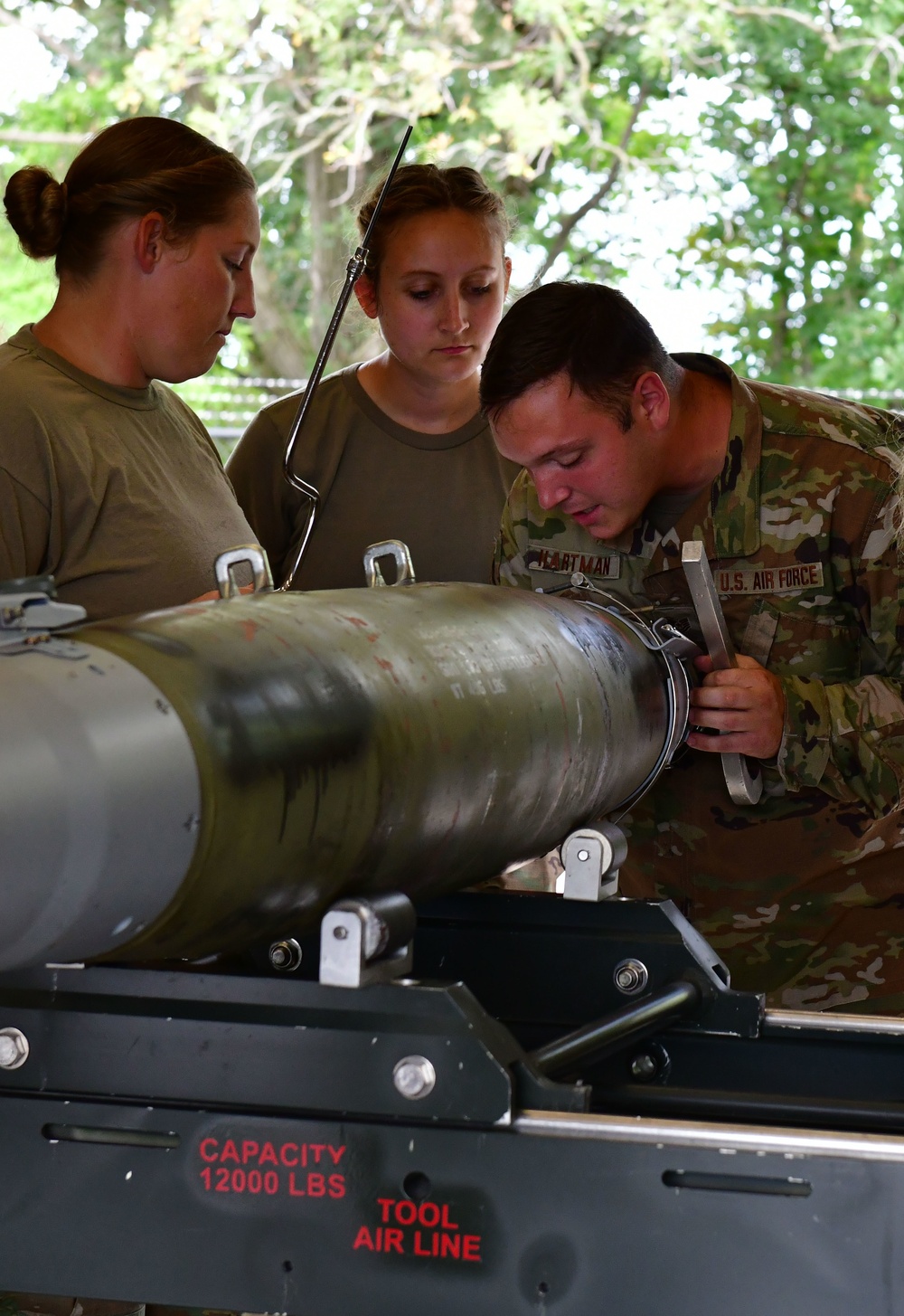 122nd Fighter Wing conducts combat munitions training