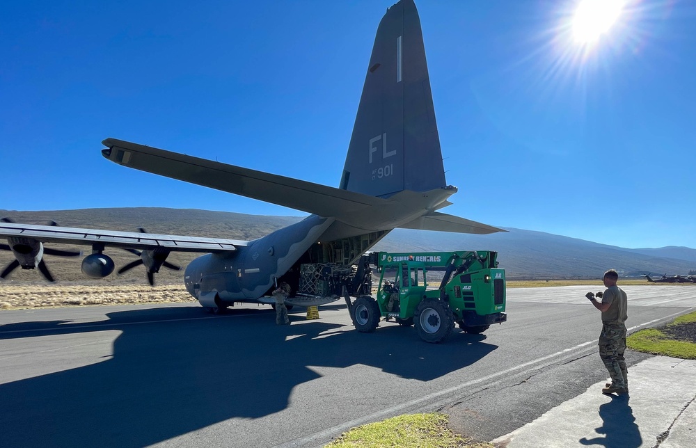 Airmen offload equipment