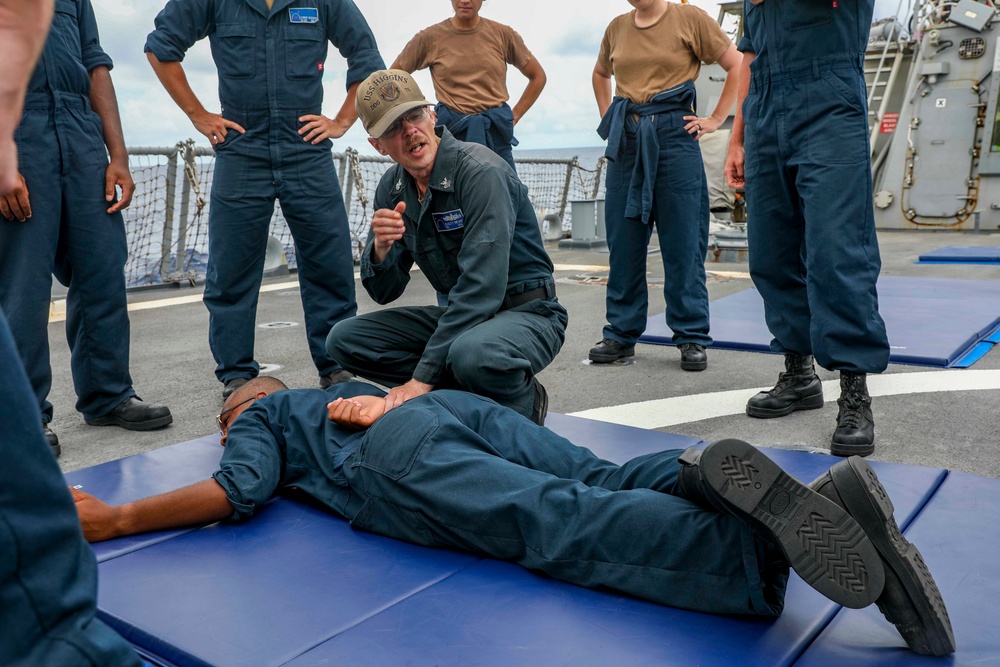 USS Higgins Holds NSFS Training Course