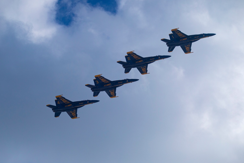 Kaneohe Bay Air Show: Flying Leathernecks Kick Off Air Show