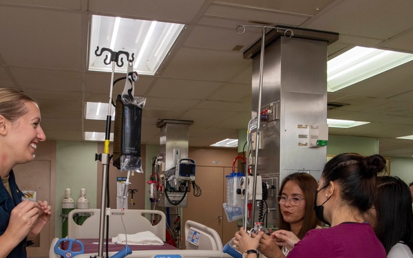 Pacific Partnership 2022 Nurses teach Intensive Care Unit Workshop aboard USNS Mercy (T-AH 19)