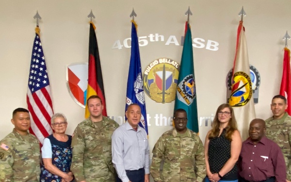 ASC commanding general visits 405th AFSB, recognizes excellence