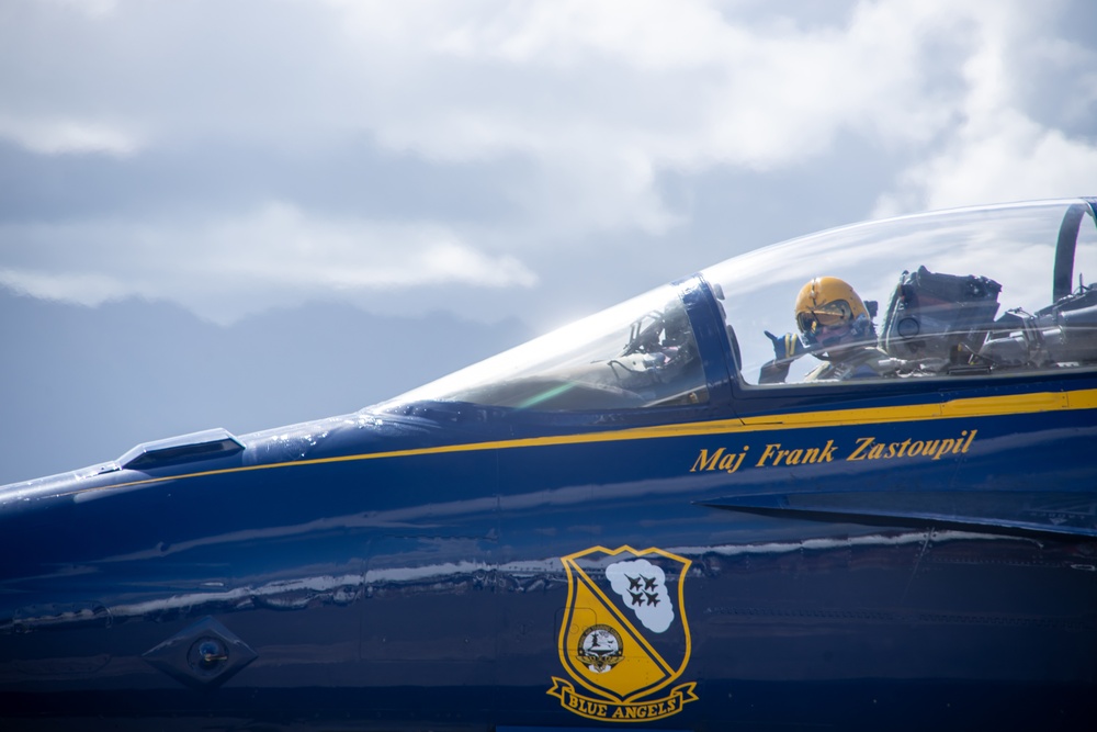 2022 Kaneohe Bay Air Show: Blue Angels