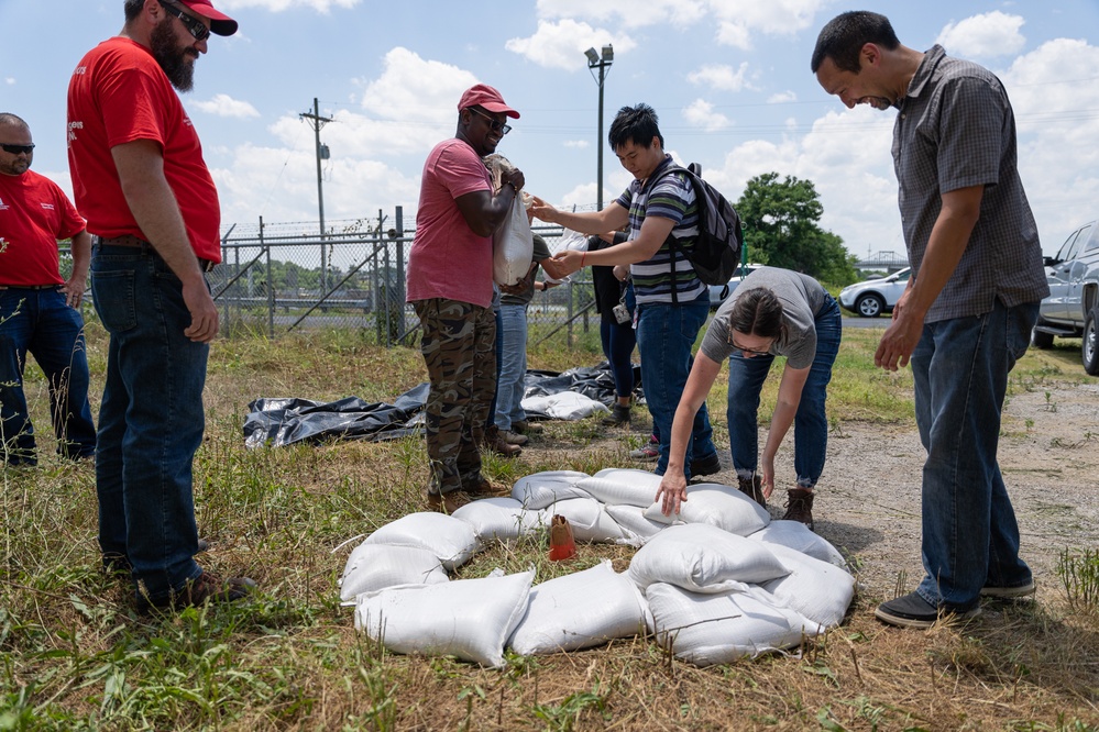 Louisville District Emergency Management conducts flood fight training