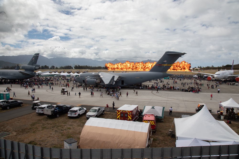 2022 Kaneohe Bay Air Show: Full House