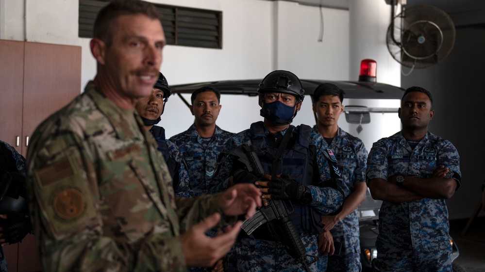 U.S. and Malaysian servicemembers hone base defense tactics