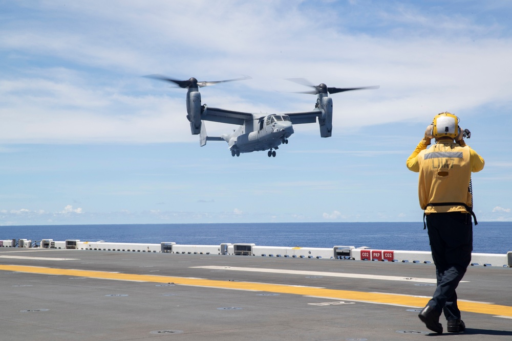 USS Tripoli Conducts Flight Operations with VMM-262 (Reinforced