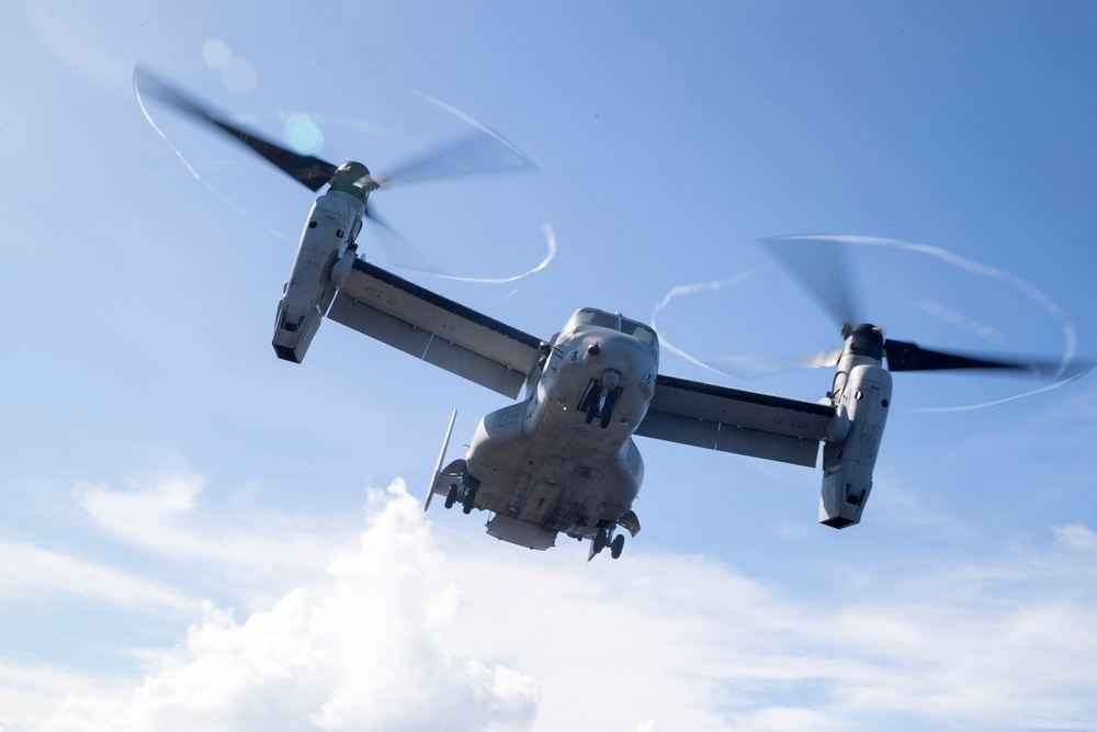 USS Tripoli Conducts Flight Operations with VMM-262 (Reinforced)