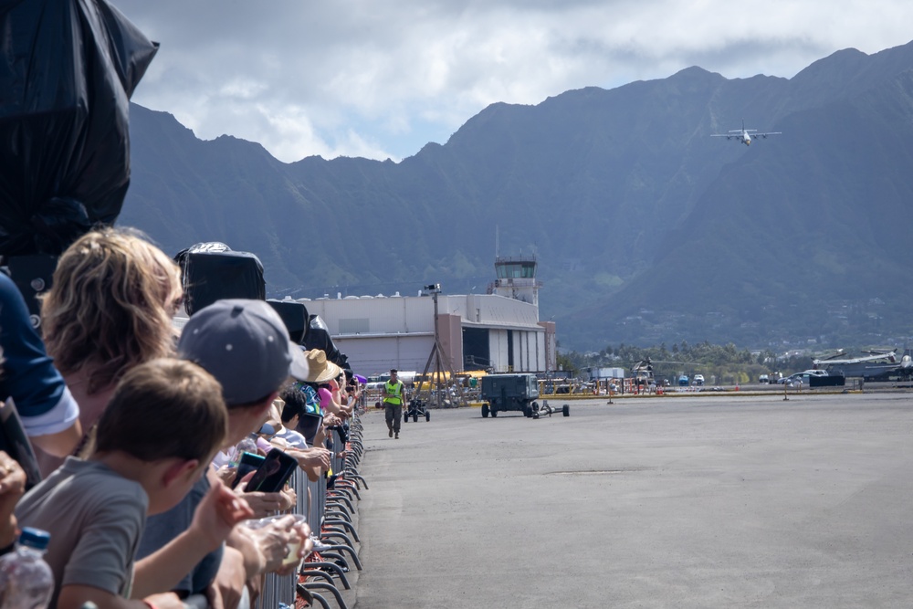 2022 Kaneohe Bay Air Show: Blue Angels