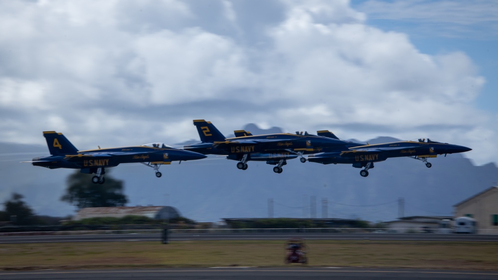 2022 Kaneohe Bay Air Show: Blue Angels