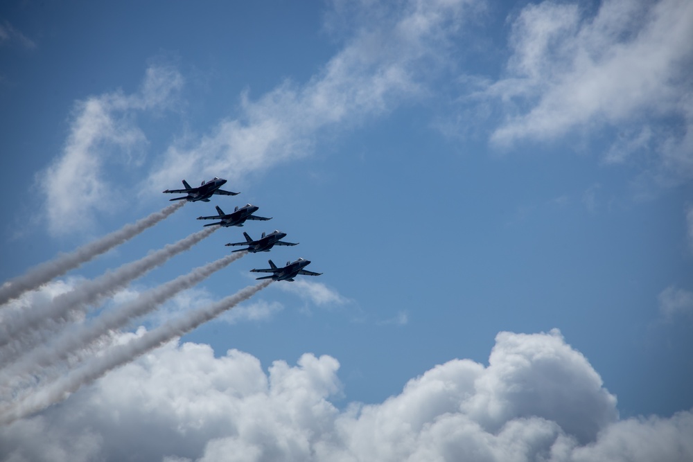 2022 Kaneohe Bay Air Show: Blue Angels