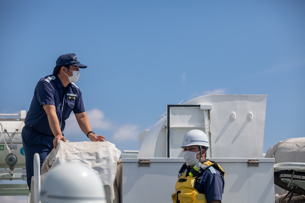 Japan Coast Guard ship docks at MCAS Iwakuni Harbor