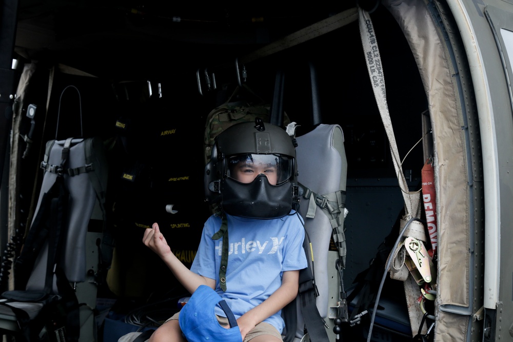 2022 Kaneohe Bay Air Show: The Blue Angels arrive at MCBH