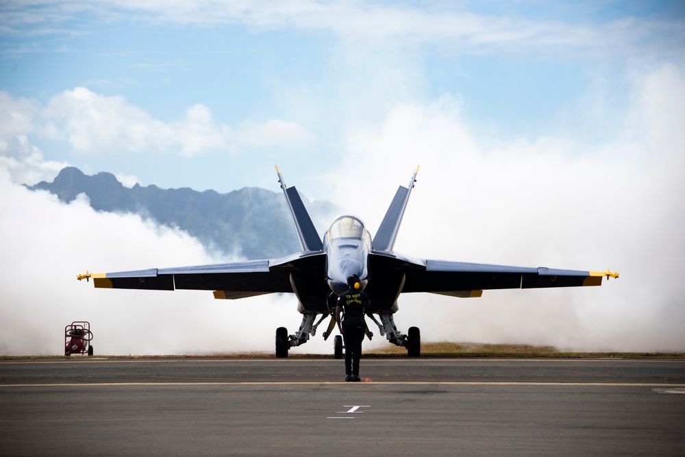 2022 Kaneohe Bay Air Show: The Last Performance of the Weekend!