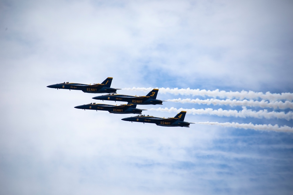 2022 Kaneohe Bay Air Show: The Last Performance of the Weekend!