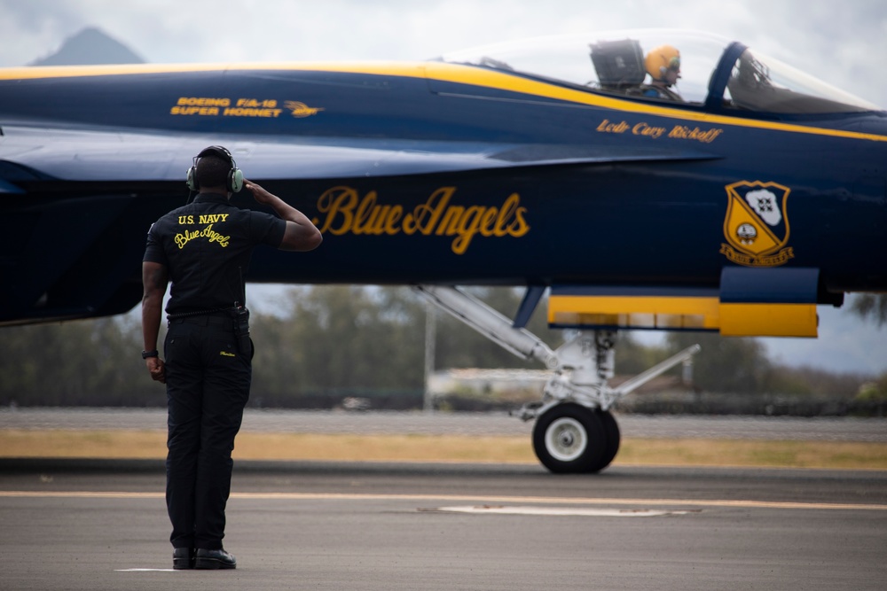 2022 Kaneohe Bay Air Show: The Last Performance of the Weekend!