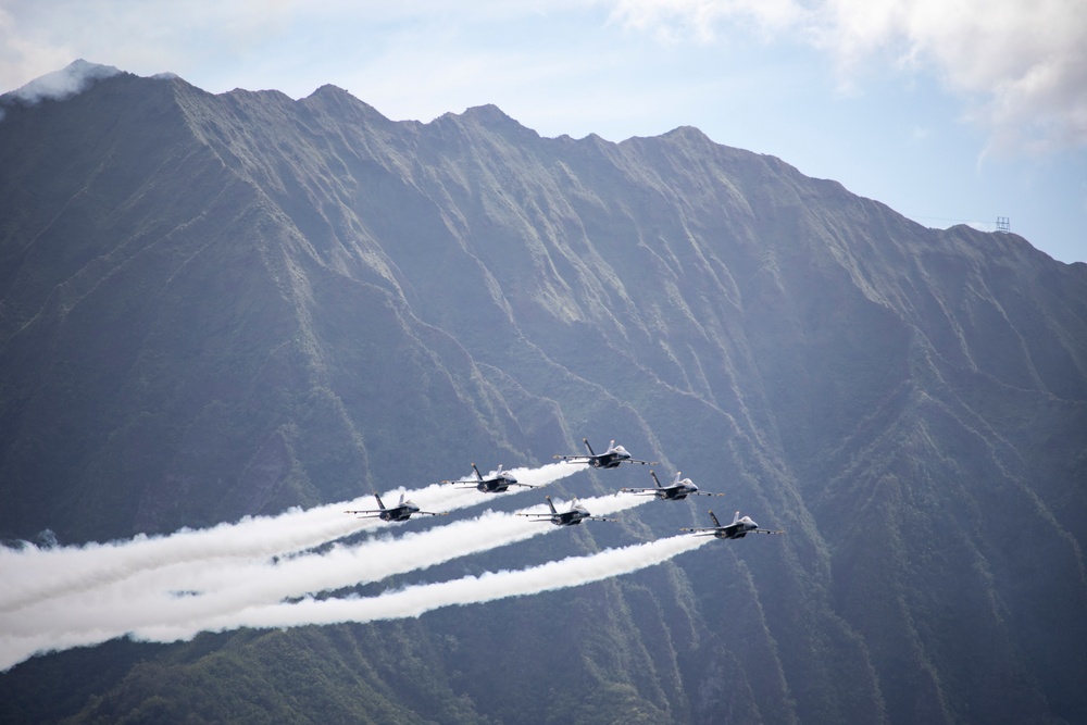 2022 Kaneohe Bay Air Show: The Last Performance of the Weekend!