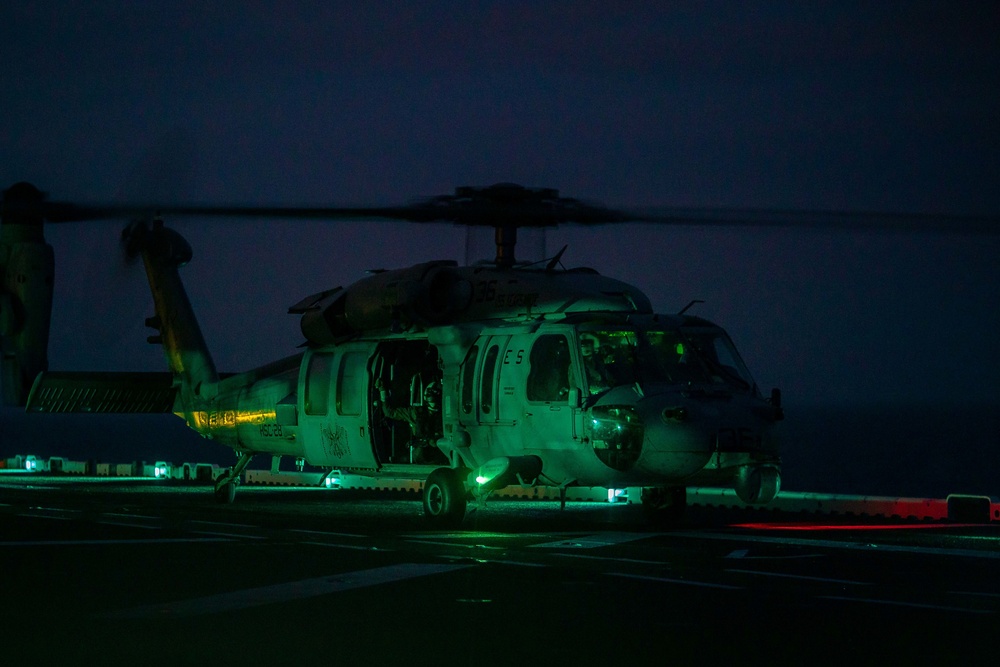 Kearsarge Conducts Operations in the Atlantic Ocean