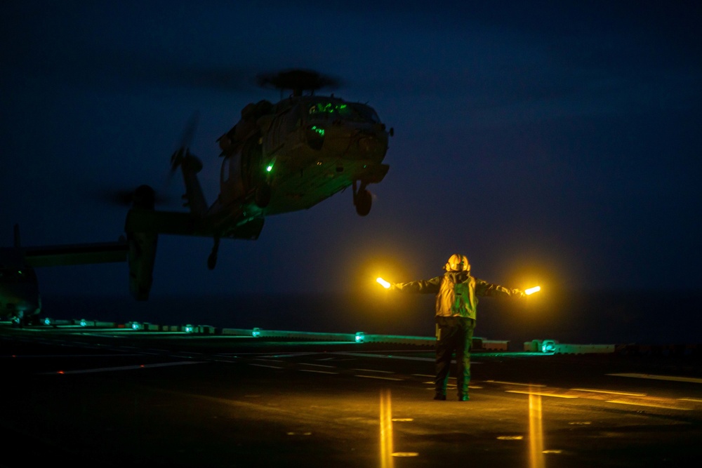 Kearsarge Conducts Operations in the Atlantic Ocean