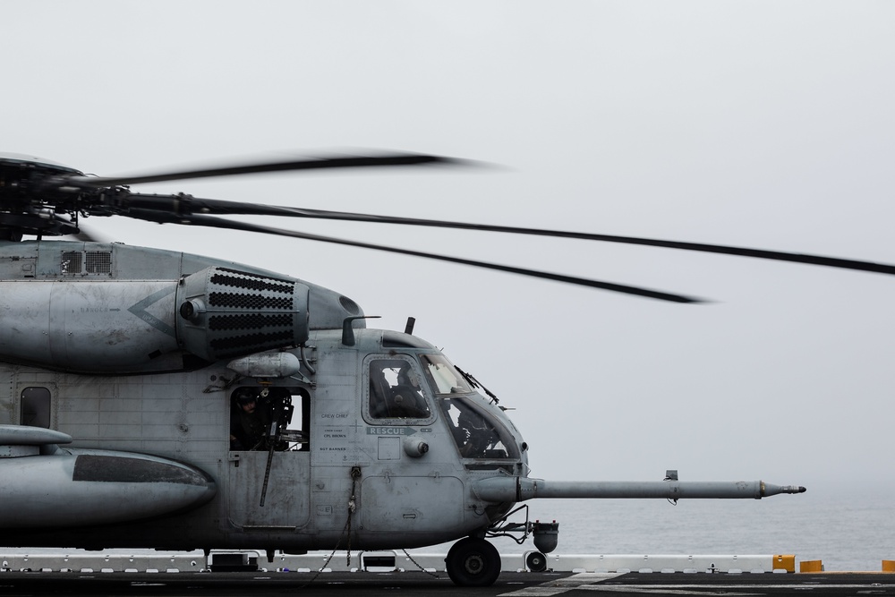 Kearsarge Conducts Operations in the Atlantic Ocean