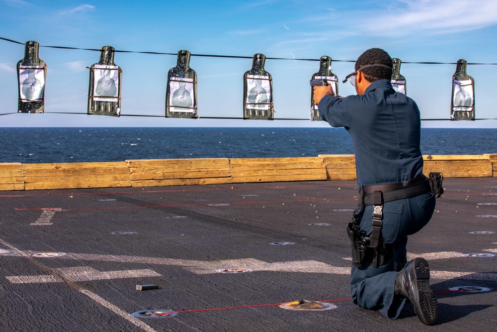 Sailors conduct weapons proficiency training aboard USS Arlington