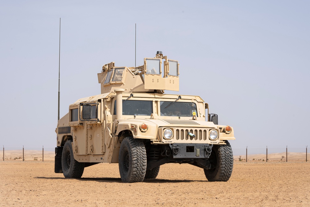 CLR-1 Marines conduct vehicle checks