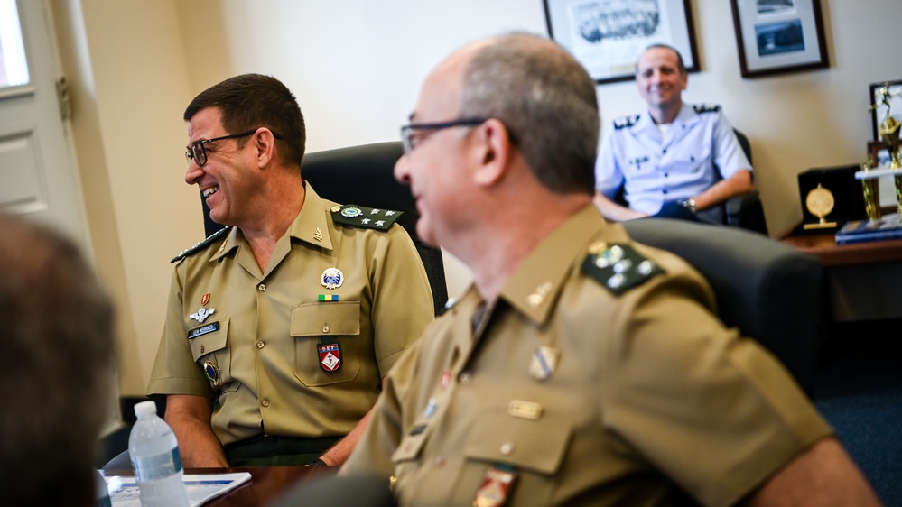 Brazilian General Sergio Negraes Visit the IADC