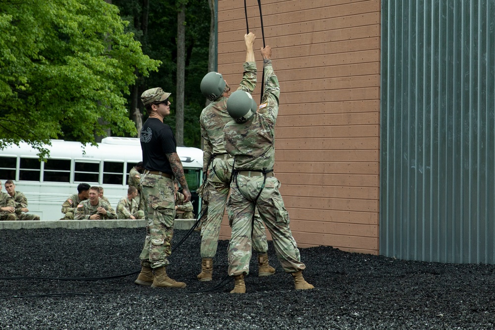 Service Members attack Air Assault Rappel Tower at Fort Indiantown Gap