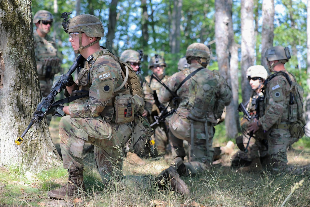 Ohio National Guard Soldiers Conduct Support-By-Fire Exercise During Annual Training