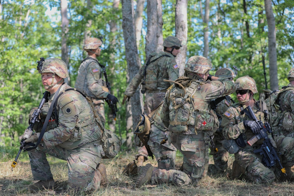 Ohio National Guard Soldiers Conduct Support-By-Fire Exercise During Annual Training