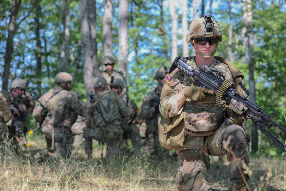 Ohio National Guard Soldiers Conduct Support-By-Fire Exercise During Annual Training