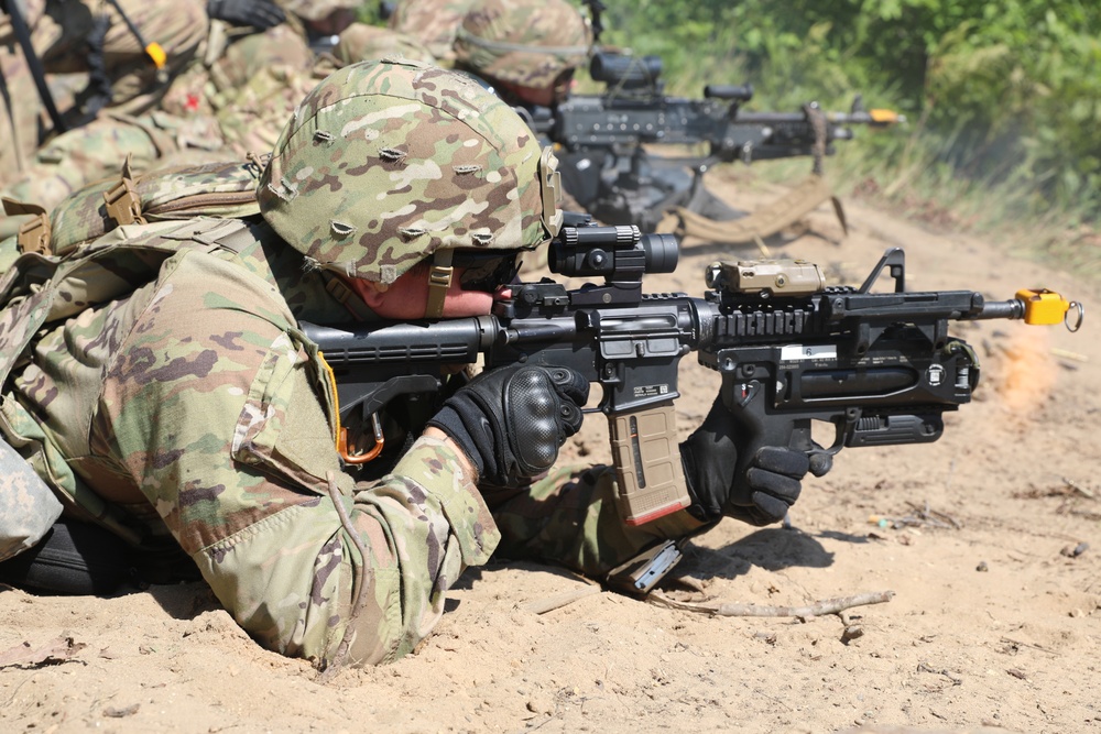 Ohio National Guard Soldiers Conduct Support-By-Fire Exercise During Annual Training