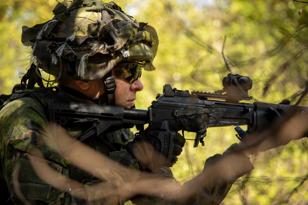 U.S., Finland Bilateral Training