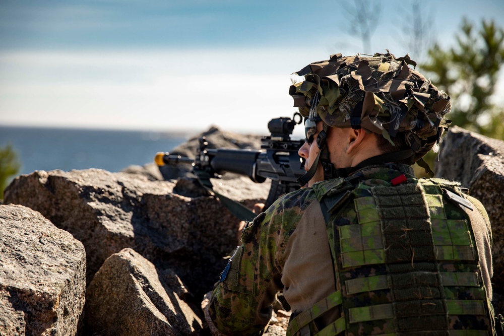 U.S., Finland Bilateral Training