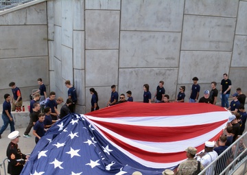 Future Sailors Take Oath of Enlistment
