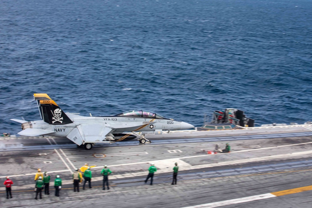 Flight operations aboard USS George H.W. Bush (CVN 77)