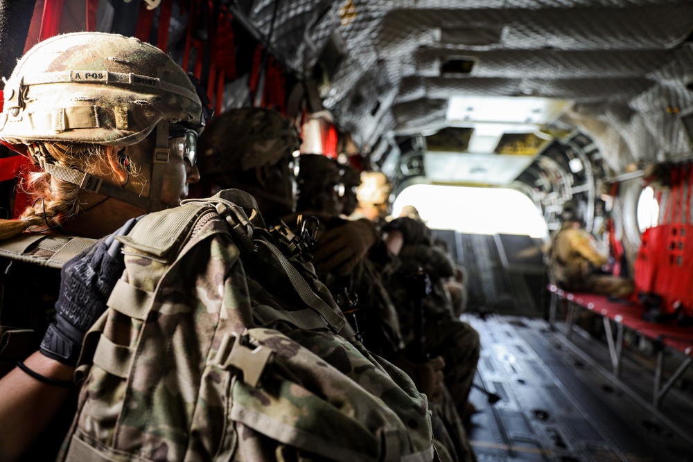 FORSCOM Best Squad Competition soldier begin Air Insertion Operations