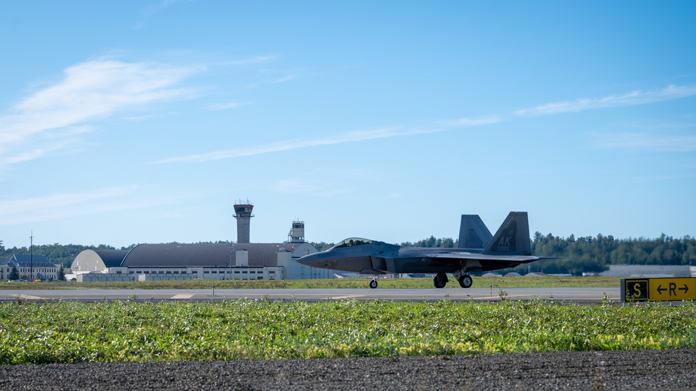 525th AMU keeps the Raptors ready