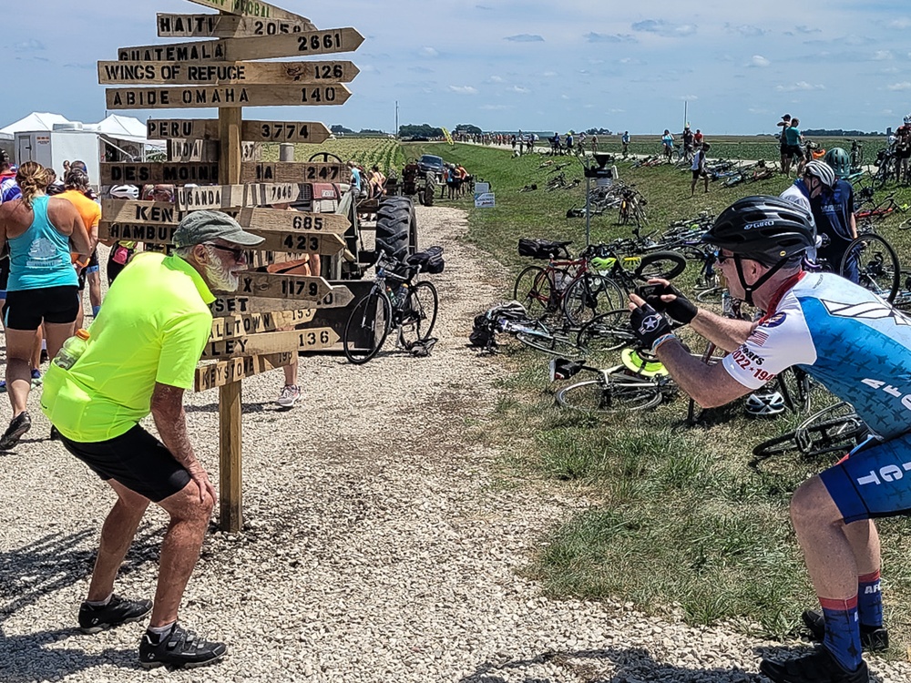 Air Force Cycling Team completes ride across Iowa representing Air Force, Space Force