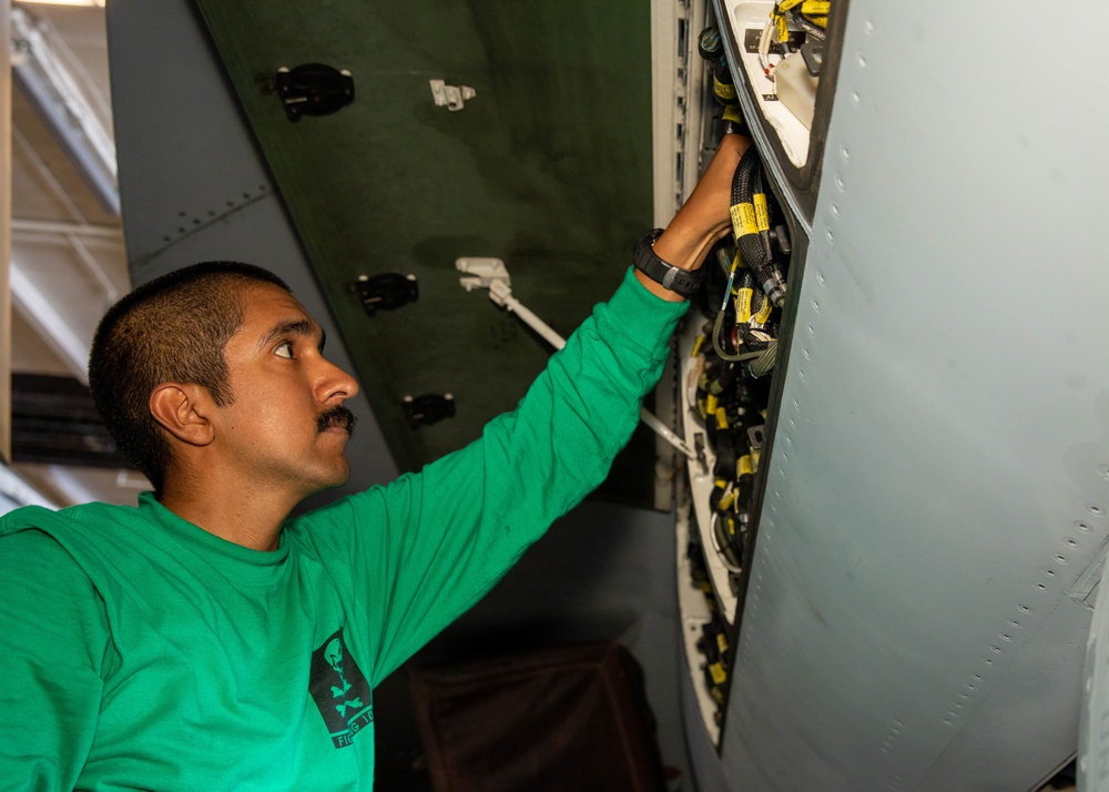 Daily Operations aboard USS George H.W. Bush (CVN 77)