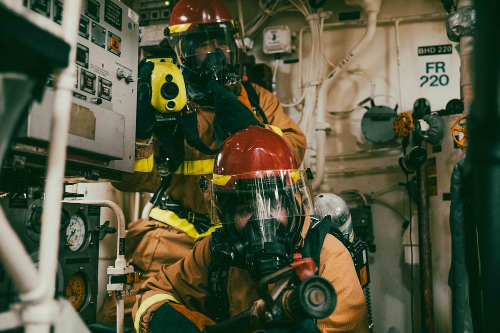 USS Paul Ignatius (DDG 117) Conducts General Quarters Drill