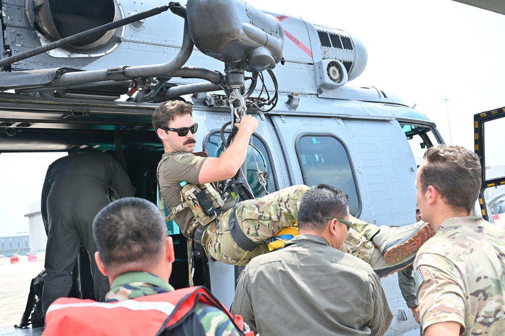 U.S. and Malaysian forces hone combat search and rescue techniques during PAC ANGEL 22