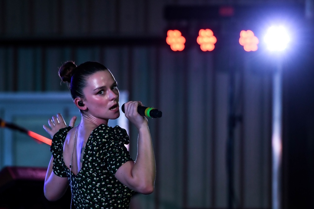 Turning it up to 11 – AFCENT Band performs at ADAB