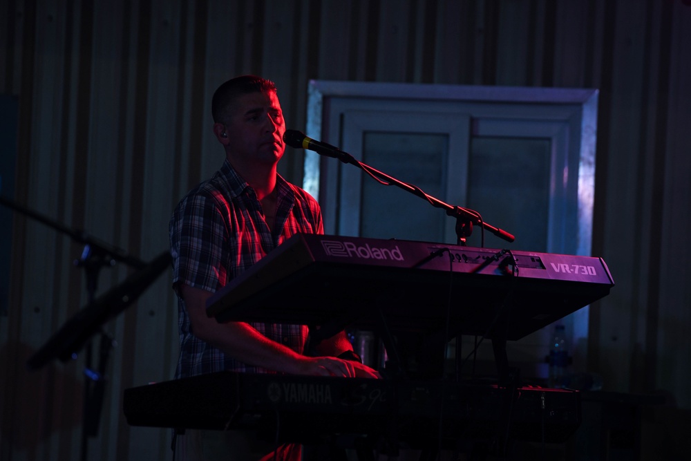 Turning it up to 11 – AFCENT Band performs at ADAB