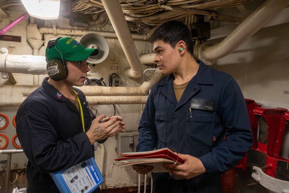 USS San Jacinto conducts Engineering Training