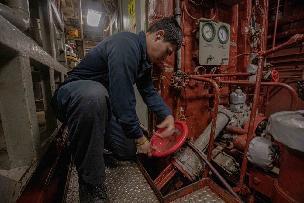 USS San Jacinto conducts Engineering Training