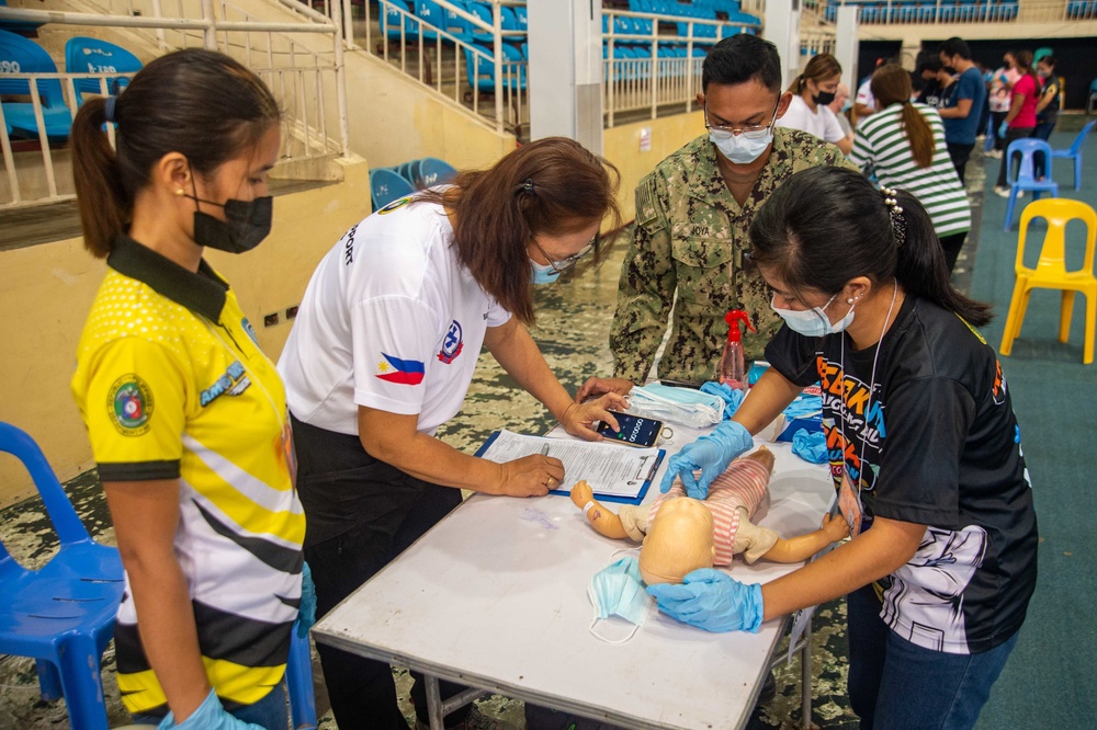 Pacific Partnership 2022 Teaches Basic Life Support Training