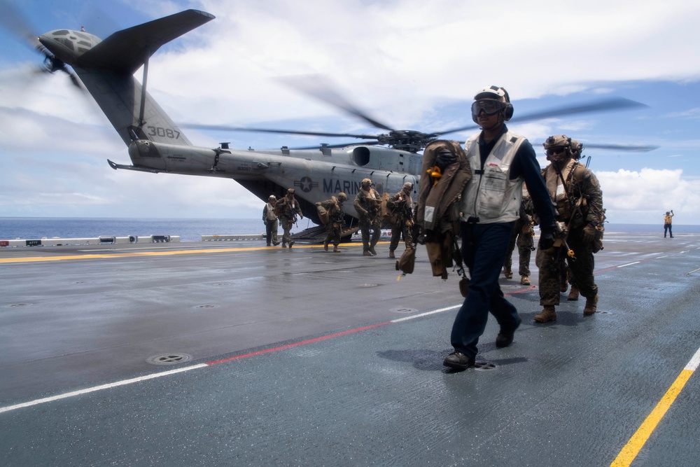 VMM 262 and 31st MEU Ops